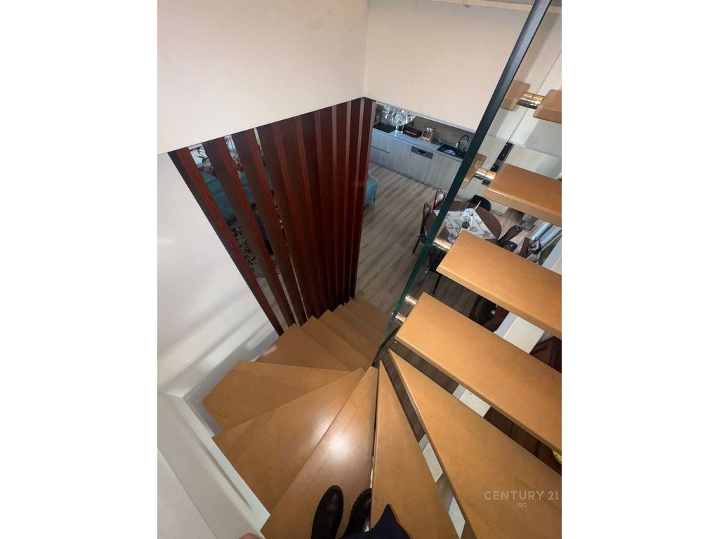 DUPLEX TE KOMUNA E PARISIT!