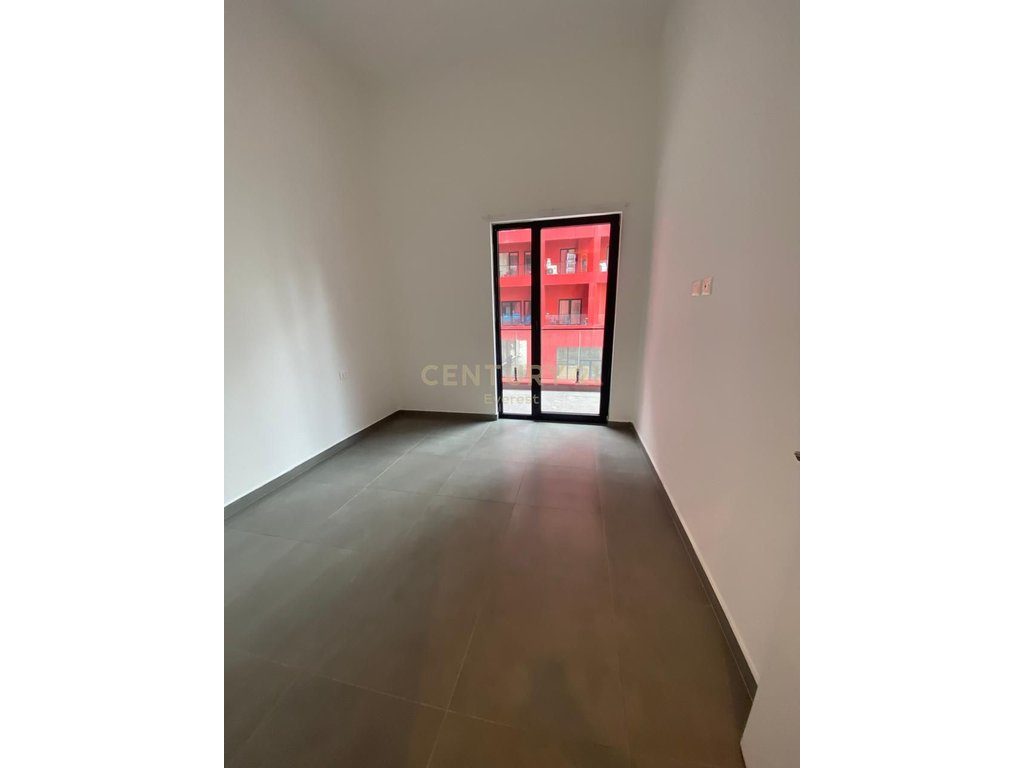 KOMPLEKSI ARLIS, APARTAMENT 1+1 PER QIRA