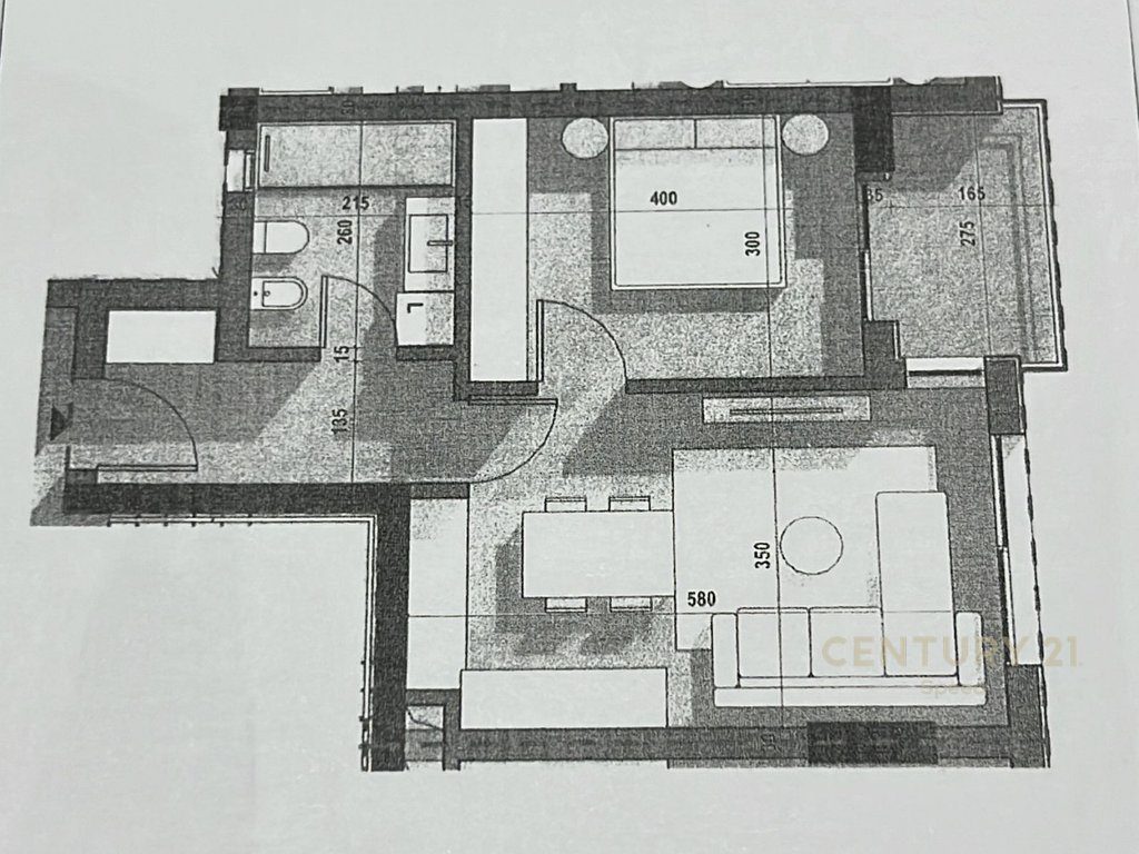 Apartament 1+1 në shitje – Rruga 5 Maj!!