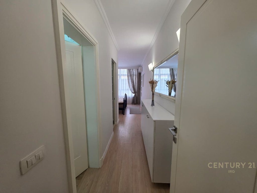 Apartament 3+1+2 tek Eleonora Njesia 13. Per Qira