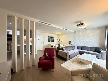 SHITET BOUTIQUE HOTEL ME PLAZH PRIVAT NE SARANDE!!