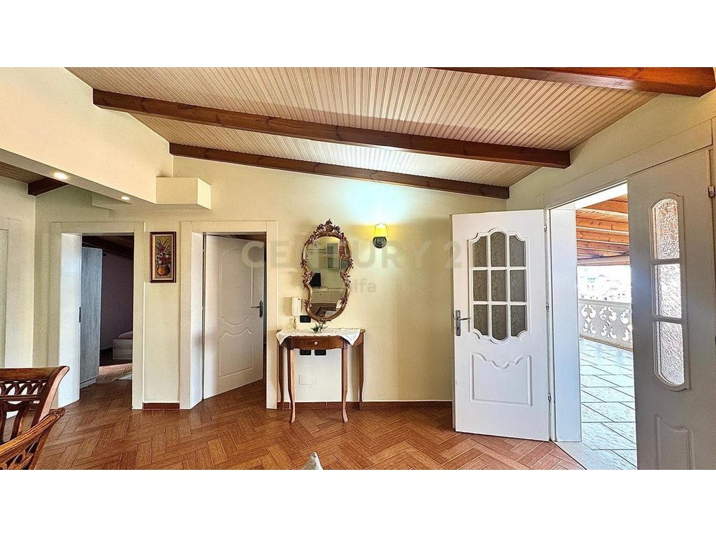 Jepet me qira apartament 3+1+2 tualete tek Vilat Gjermane!