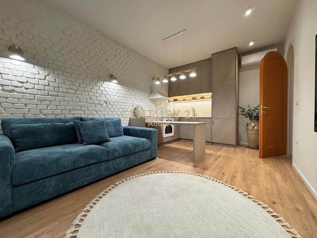 Apartament 2+1 per Qira ne Myslym Shyr!