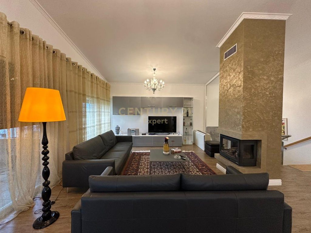 VILE NE LONG HILL RESIDENCE PER QIRA
