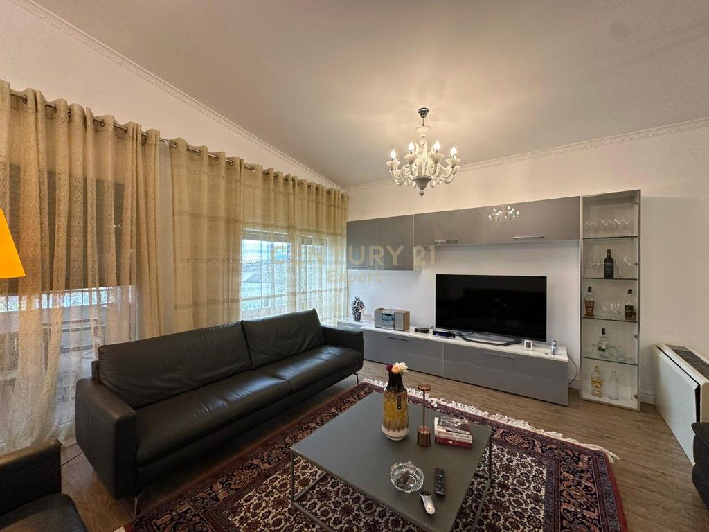 VILE NE LONG HILL RESIDENCE PER QIRA