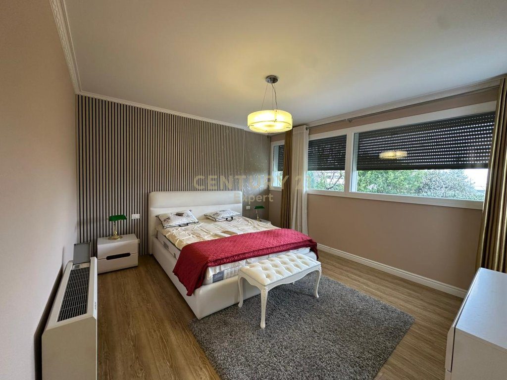 VILE NE LONG HILL RESIDENCE PER QIRA