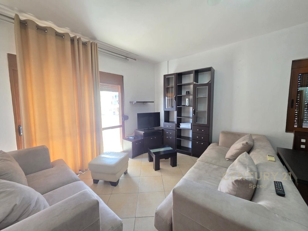 JEPET APARTAMEN 2+1+2 ME QIRA TE 21 DHJETORI!!!