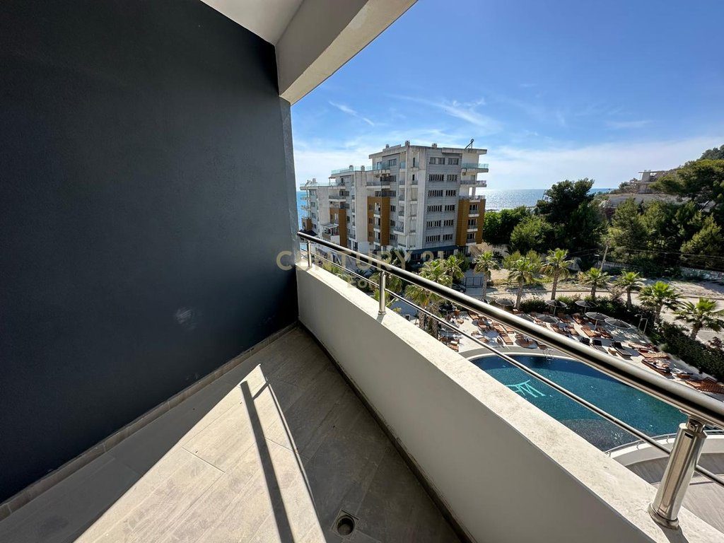 SHITET APARTAMENT 2+1+2 ME PAMJE DETI TEK "WHITE HILL RESIDENCE" NE CURRILA !