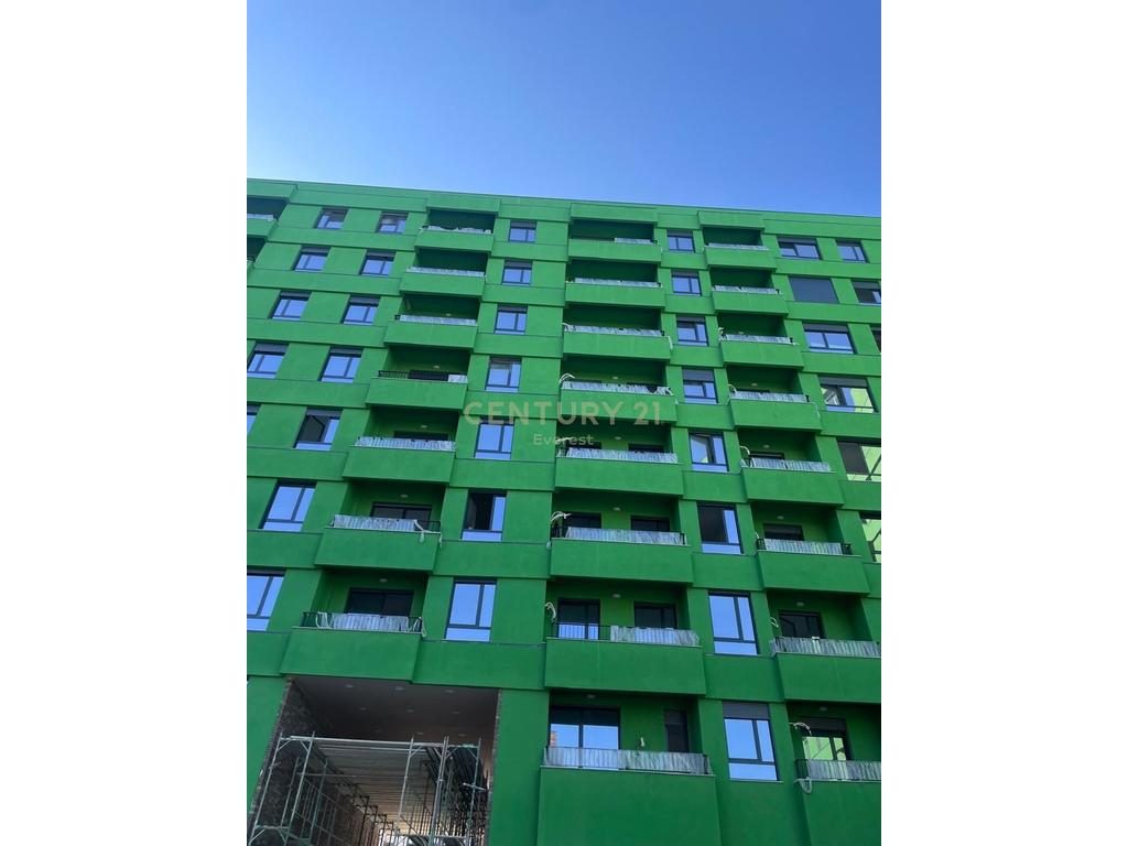 RRUGA 5 MAJI, SHESIM APARTAMENT 2+1+2