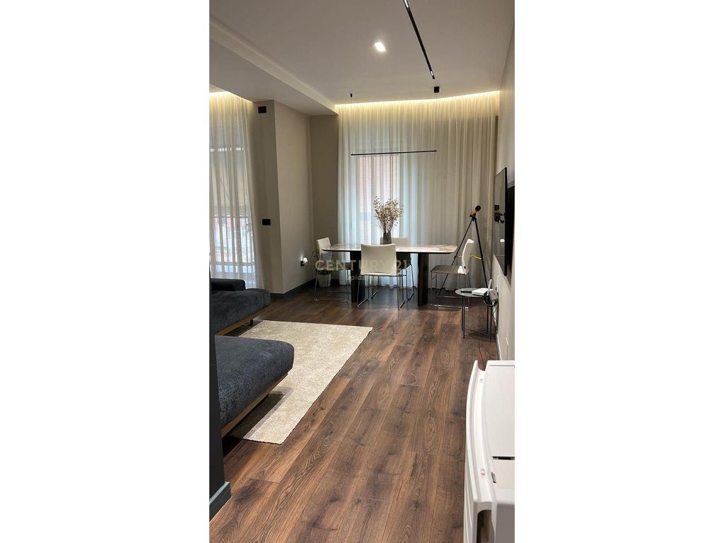 Apartament 2+1+2 + Post Parkimi – Kompleksi Marga, Bulevardi i Ri !!