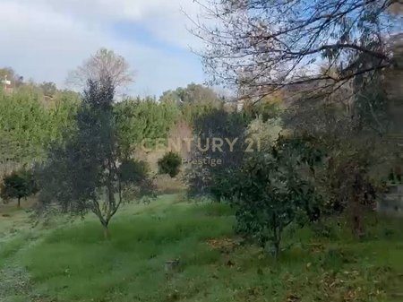 Shitet tokë 560 m² në Prush!
