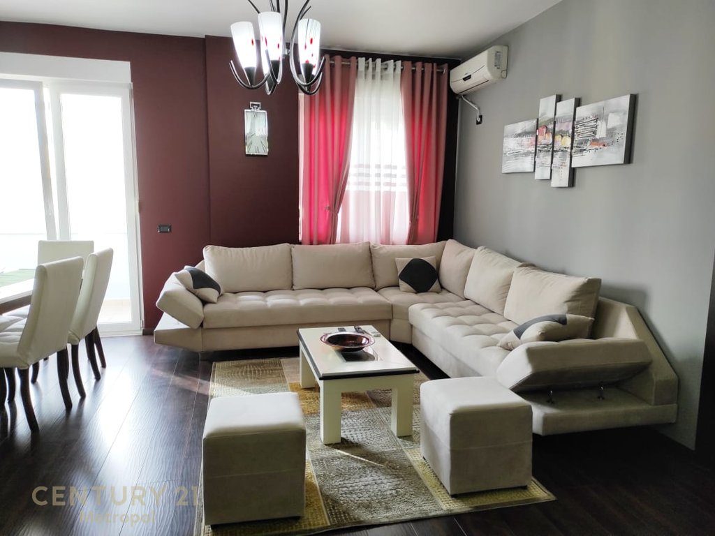 JEPET ME QIRA APARTAMENT 2+1 TEK SHESHI WILSON !