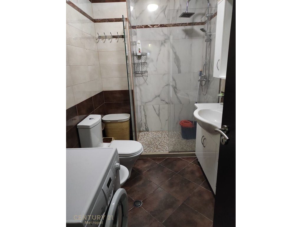 JEPET ME QIRA APARTAMENT 2+1 TEK SHESHI WILSON !