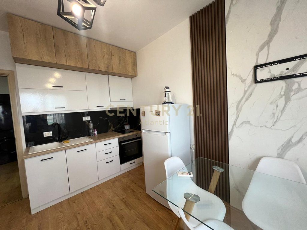 Apartament 1+1 Për Shitje në Plazh, Durrës