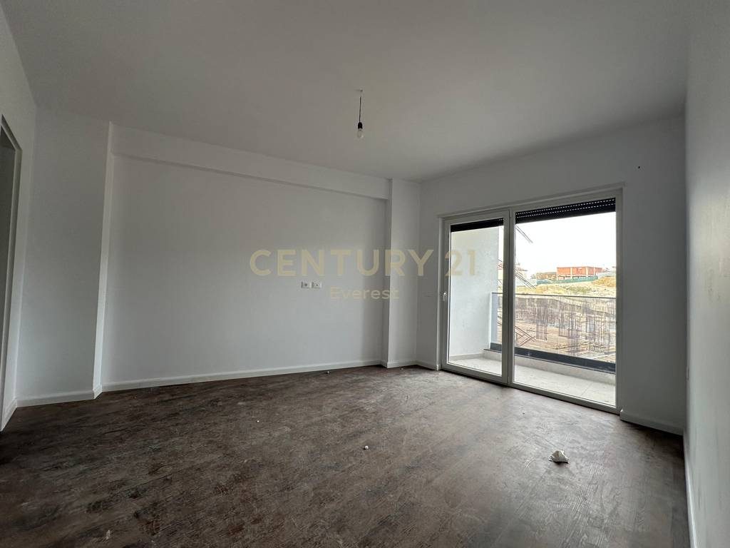 Paskuqan, Shesim apartament 2+1+2