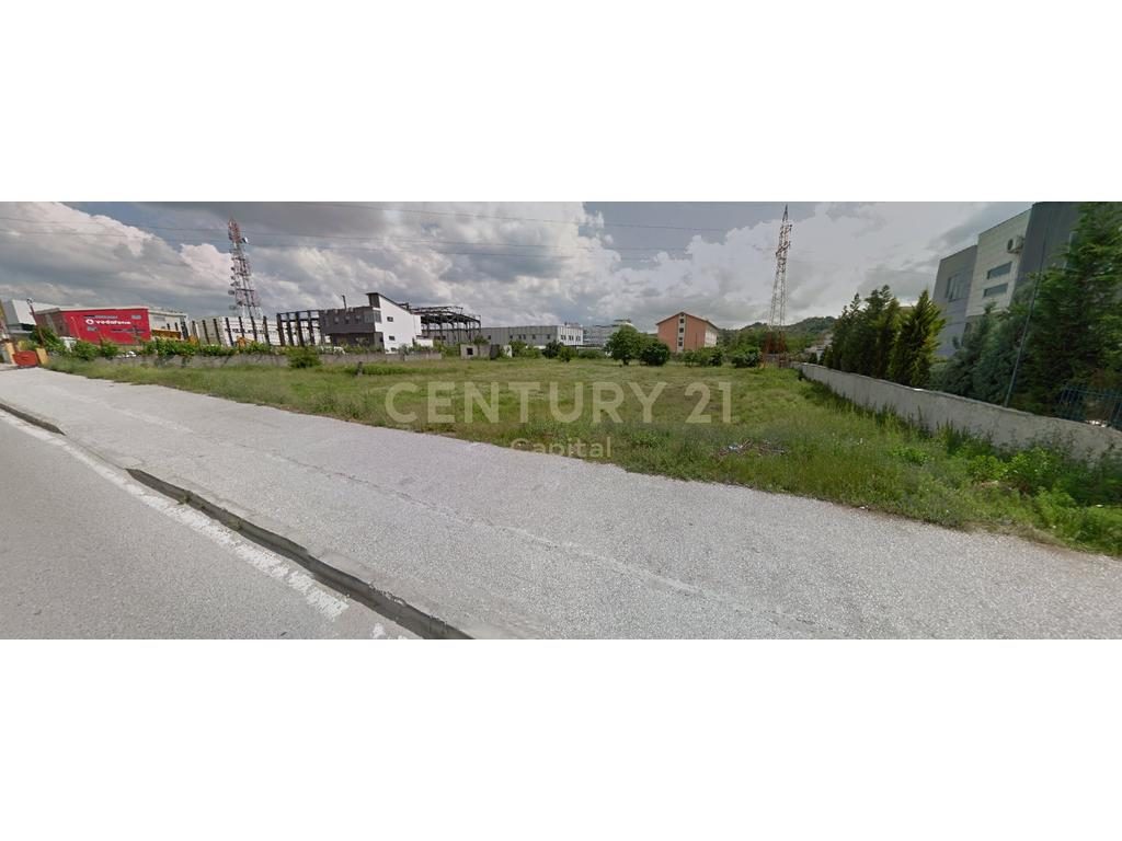 Tokë për Shitje në vijë të parë në Autostradën Tiranë - Durrës | 6453 m²
