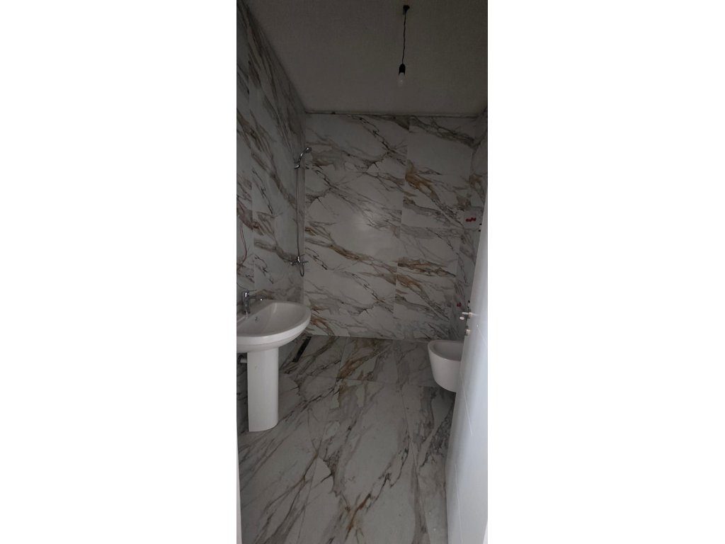 Bulevardi i Ri! Apartament 1+1 për qira!
