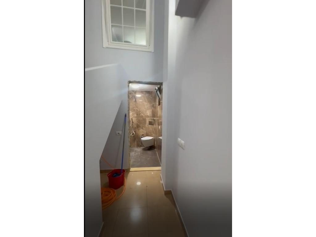 Duplex  Për Shitje në Fresku, Tiranë
