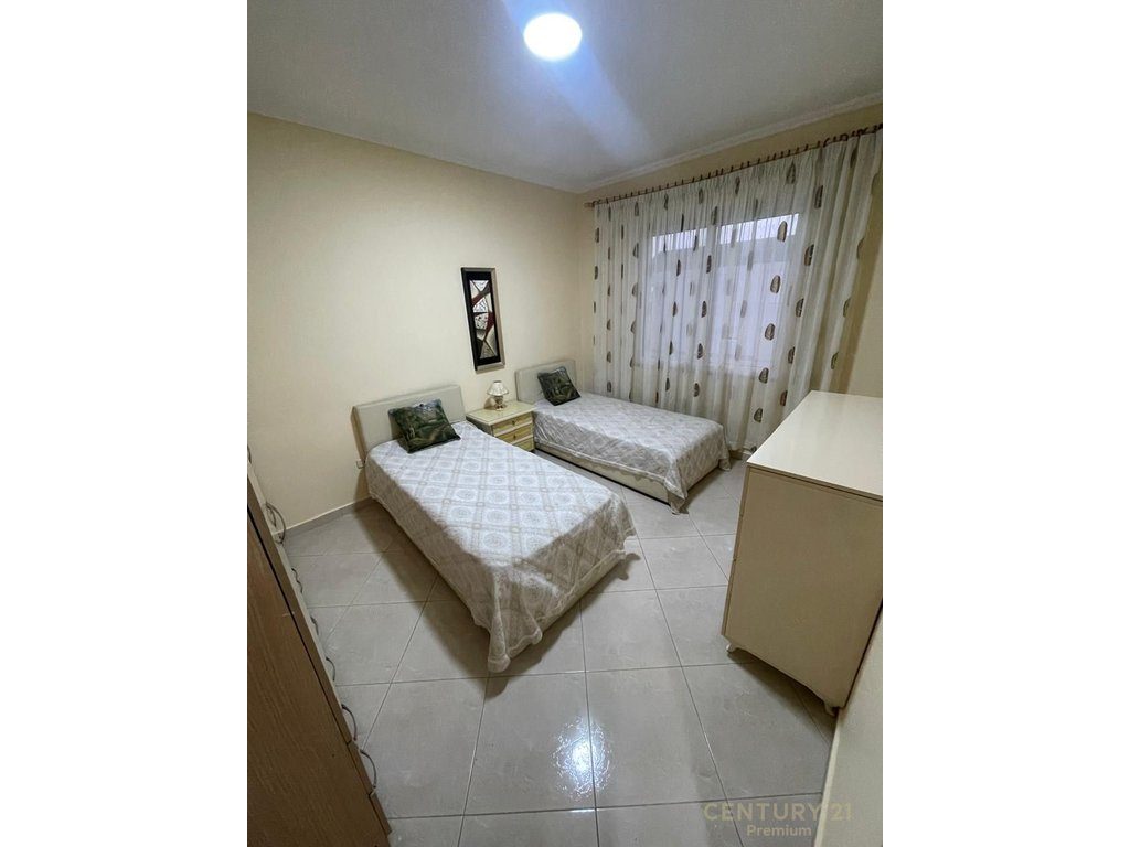 Apartament 1+1 Me Qira afër Kopshtit Botanik Zoologjik, Tiranë!