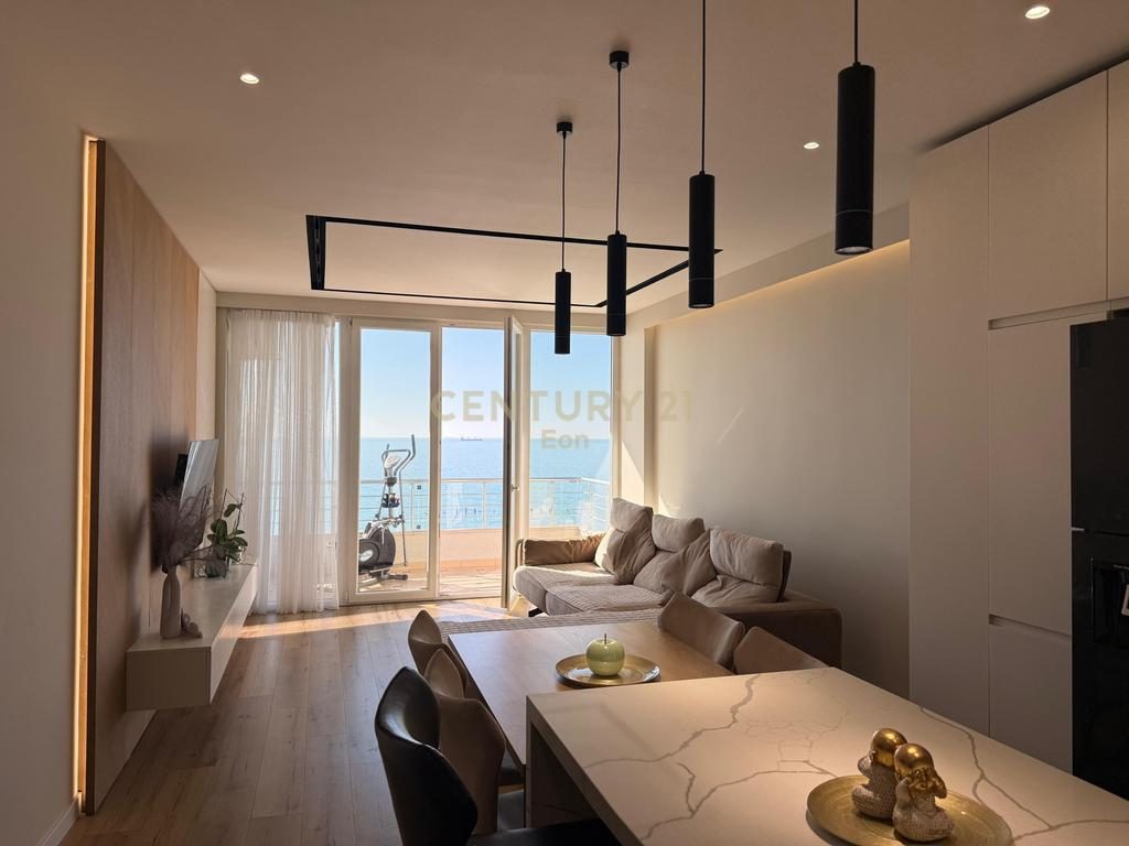 Shitet Super Apartament 2+1 me Pamje Deti ne Vollga,  Durrës !