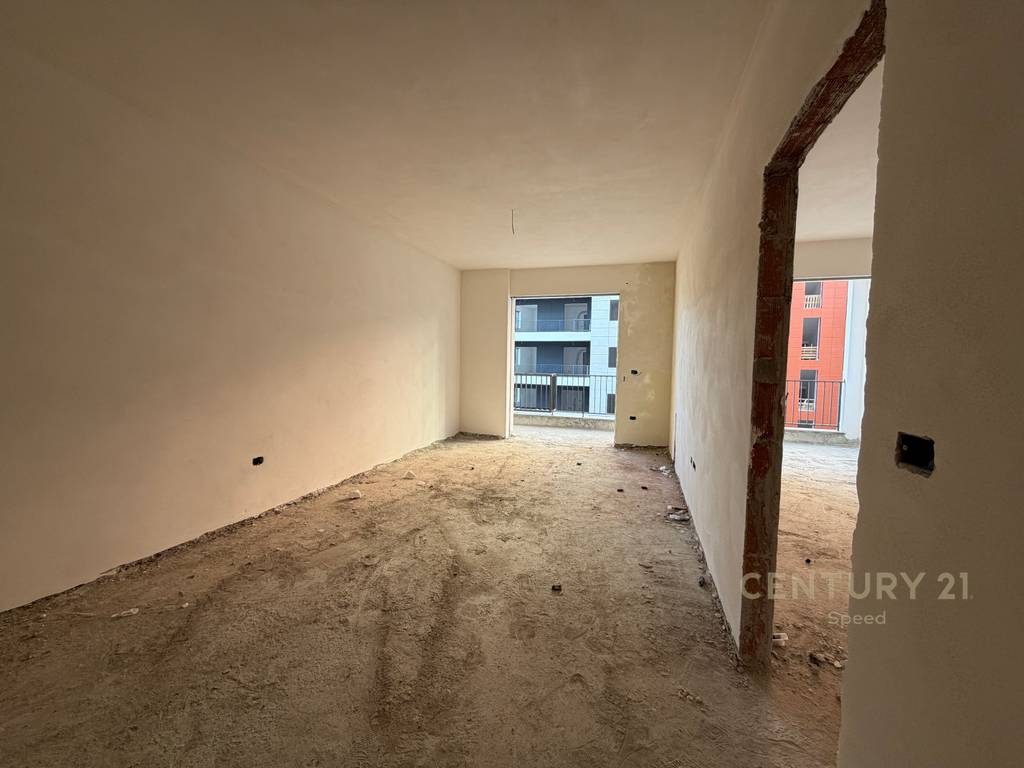 Apartament 1+1 ne Paskuqan, prane te Bulevardit te Ri!