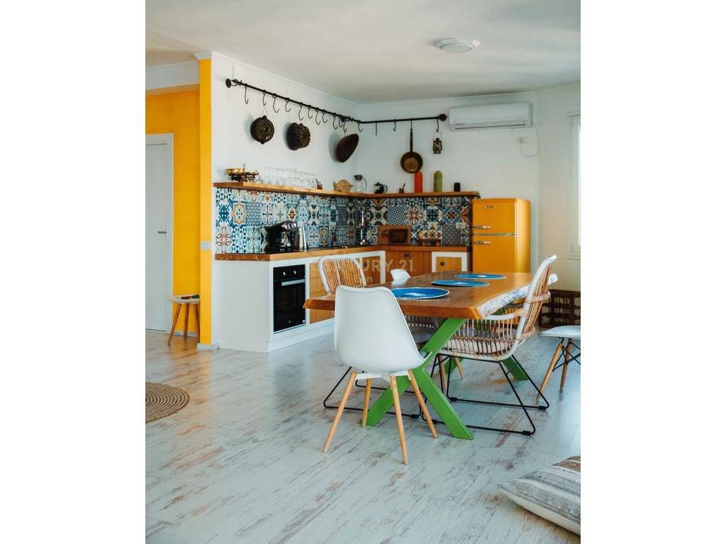 SHITET SUPER APARTAMENT ME PAMJE DETI TEK SHKEMBI I KAVAJES !!