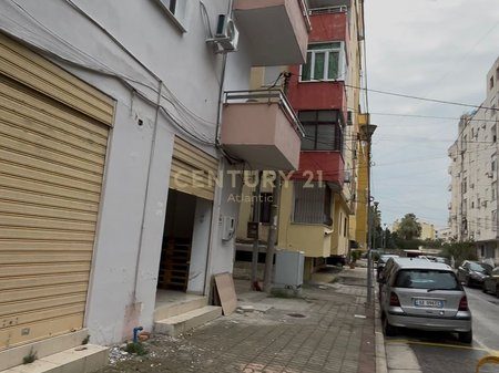 Ambient Komercial Per Shitje Në Plazh Hekurudha, Durrës - 200000€ | 118.4 m²