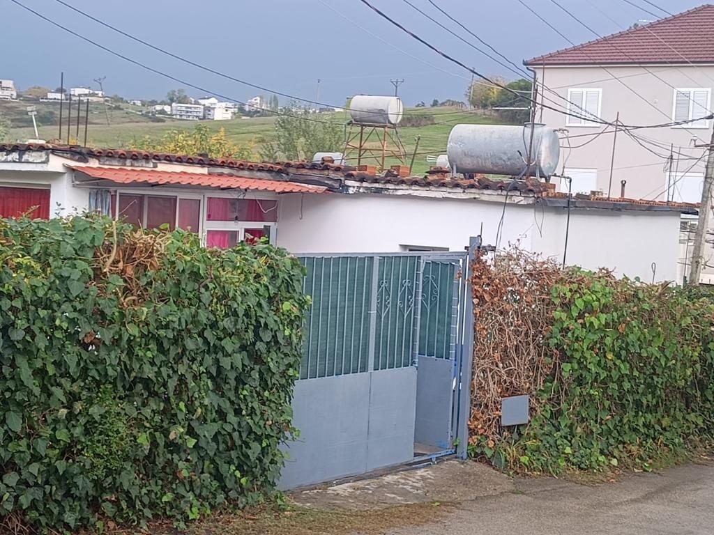 Shtëpi 2+2 Për Shitje në Ali Demi, Tiranë - 320,000€ | 372 m²