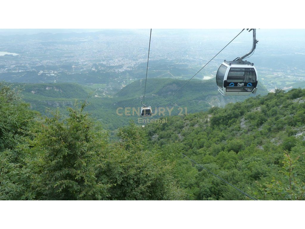 Toke per Shitje tek Dajti Oaz Resort