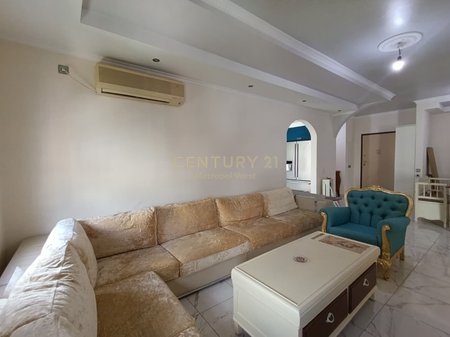 SHITET APARTAMENT  2+1+ BALLKON NË FRESK, TIRANË!
