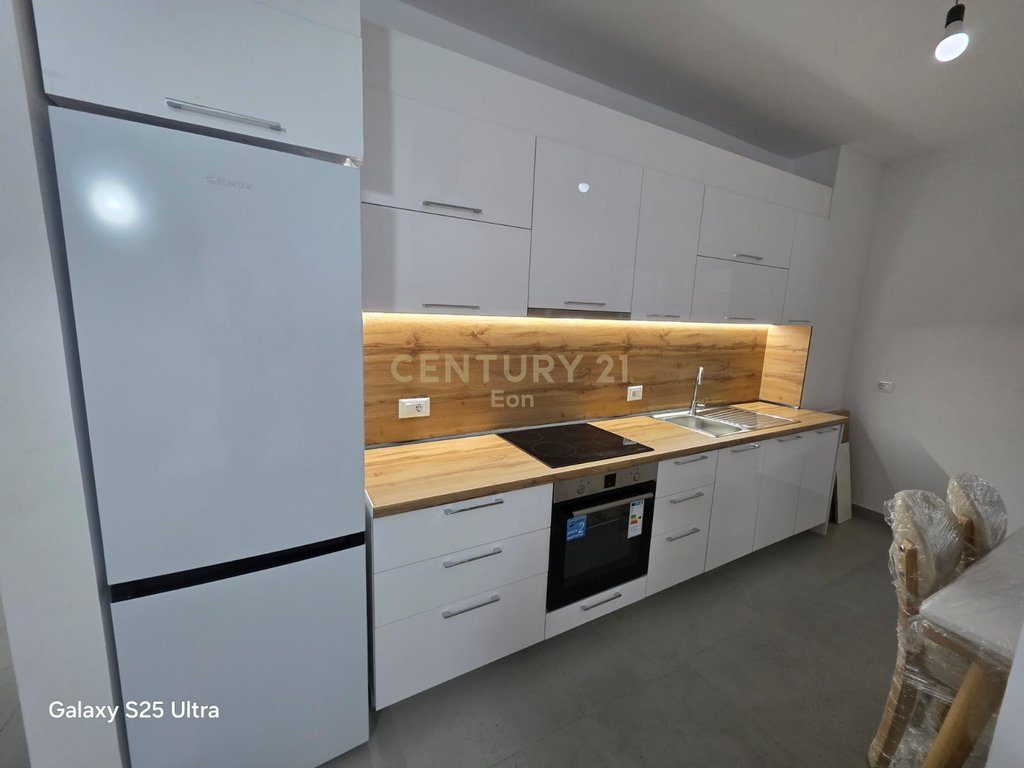 Jeper Apartament 2+1 Me Qira në Lagja nr.5, Durrës !