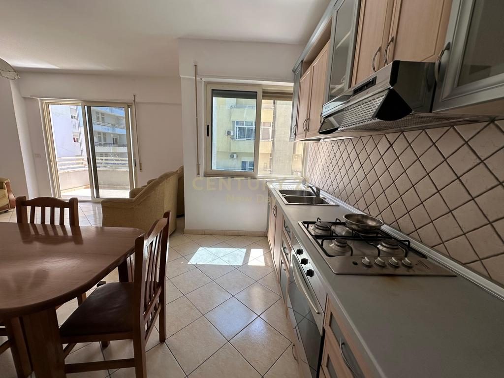 Apartament 2+1 në Shitje në Plazh, Durrës - 91000€ | 91 m²