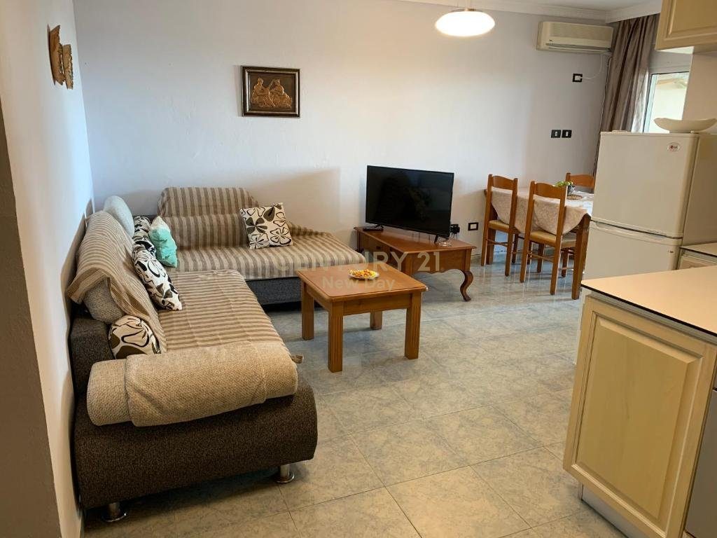 Apartament 1+1 me Qira në Shkëmbi I Kavajës, Durrës - 400€ | 62 m²