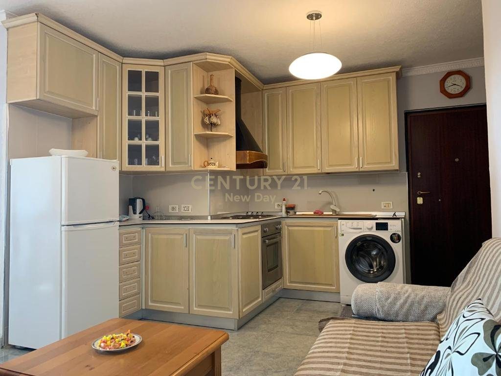Apartament 1+1 me Qira në Shkëmbi I Kavajës, Durrës - 400€ | 62 m²