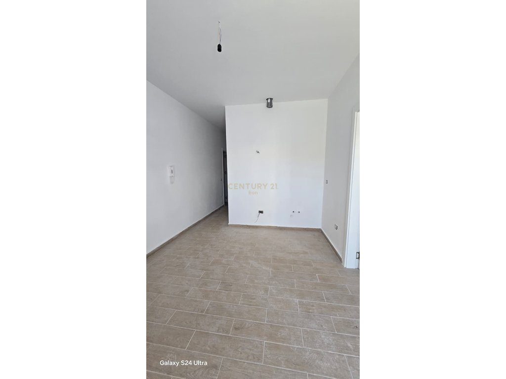 Shitet Apartament 1+1 në Spitalle, Durrës !