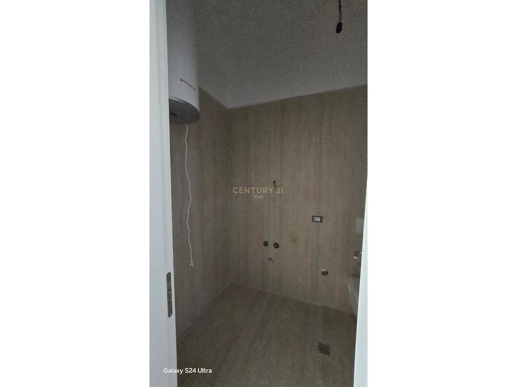 Shitet Apartament 1+1 në Spitalle, Durrës !