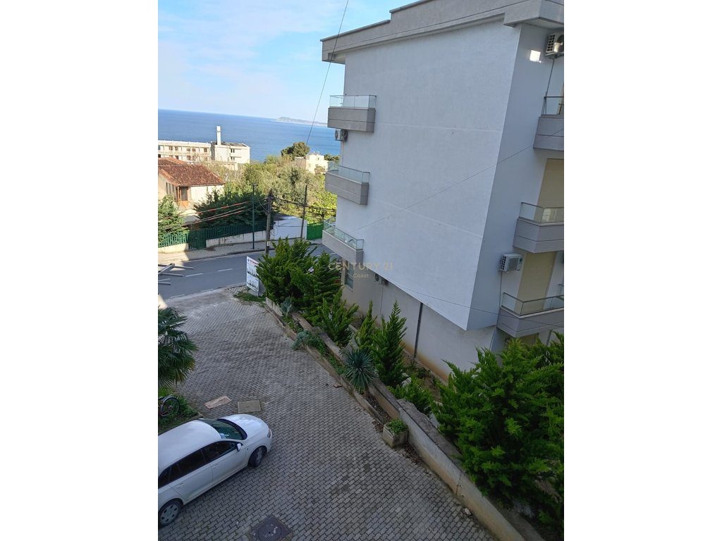 APARTAMENT 1+1 ME QIRA NE LAGJEN "UJI I FTOHT" PRAN LE PALAZZINE!!!