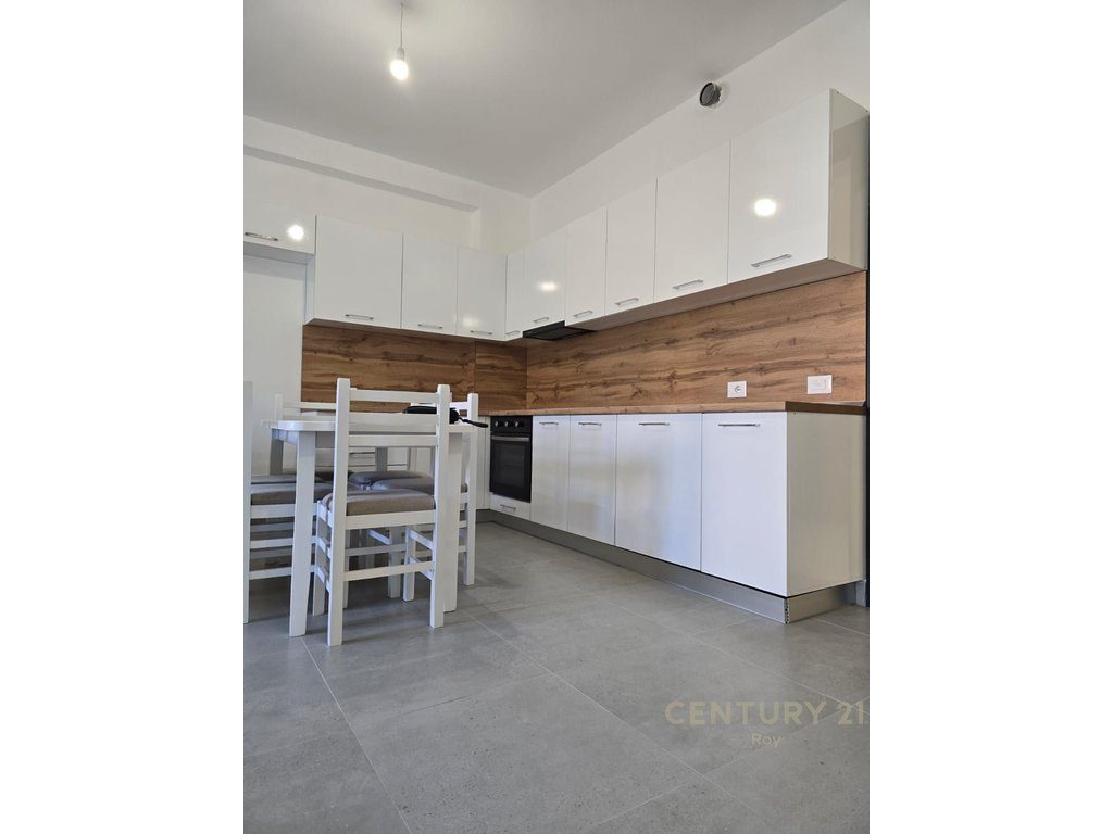 SHITET APARTAMENT 1+1 NE GOLEM !