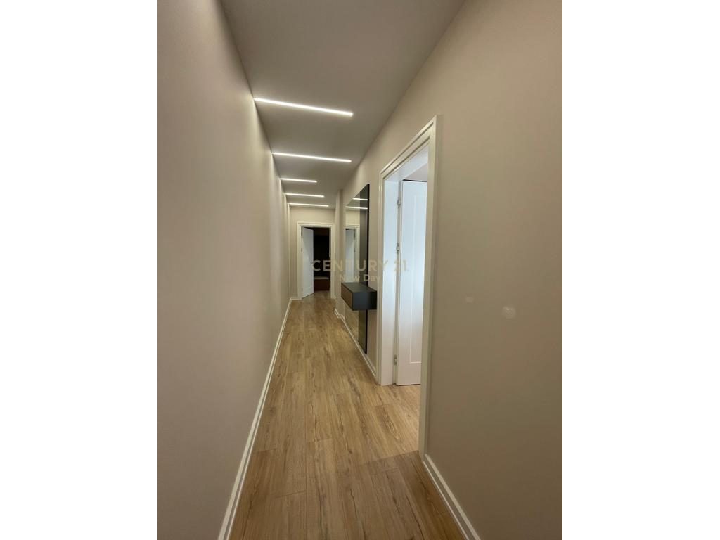 JEPET ME QIRA APARTAMENT 1+1 ME OBORR + PISHINE NE ARAPAJ!