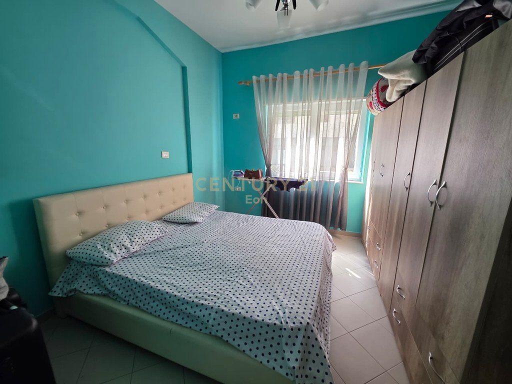 Apartament 1+1 Me Qira në Plazh Stacioni i parë, Durrës !