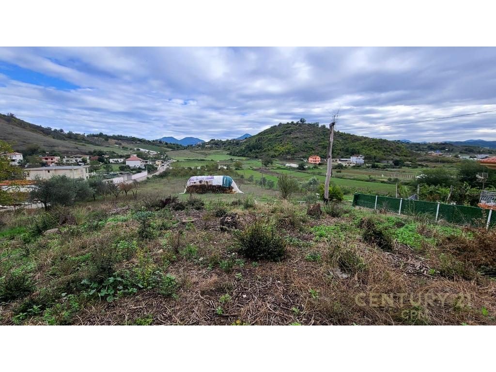 Tokë per ndertim Për Shitje në Prush Tiranë - 520000€ | 7000 m²