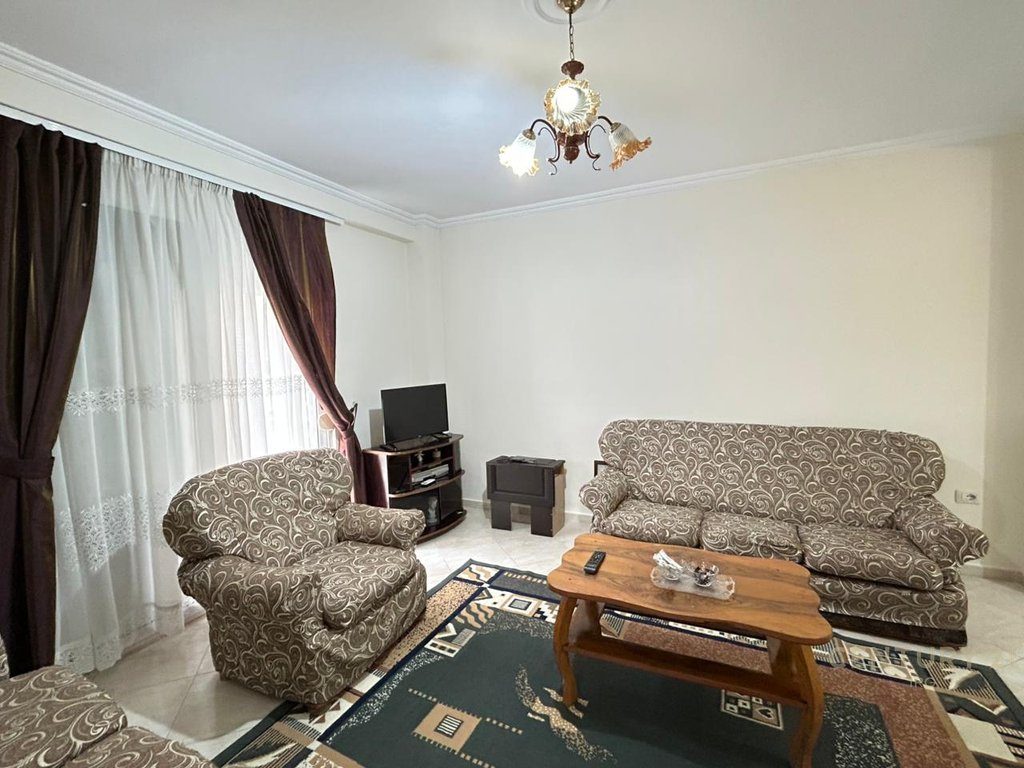 APARTAMENT 2+1 ME QERA PRANË RR. SË KAVAJËS!