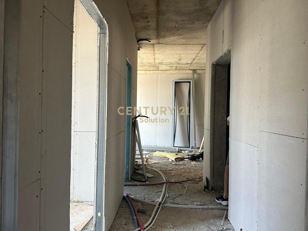 SHITET APARTAMENT 2+1 NE ALI DEM!