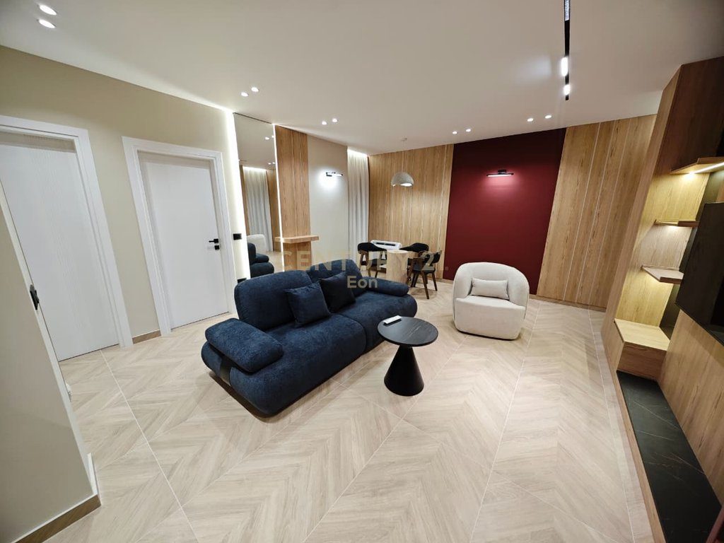 Apartament 1+1 Me Qira prane Prefektures, Durres !