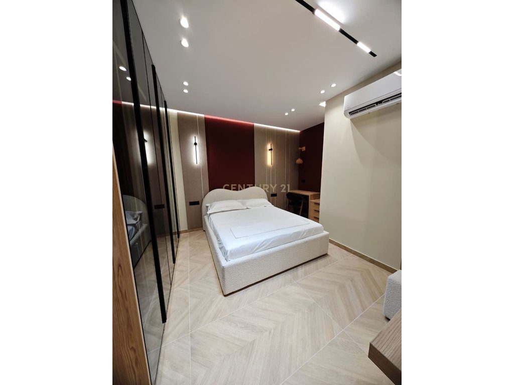 Apartament 1+1 Me Qira prane Prefektures, Durres !