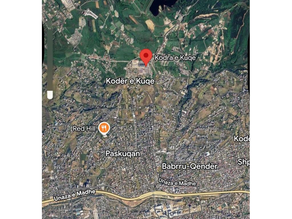 Toke 7000 m2 ne Paskuqan, Koder Kuqe, me Pamje nga Liqeni