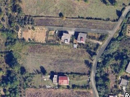 Toke 7000 m2 ne Paskuqan, Koder Kuqe, me Pamje nga Liqeni