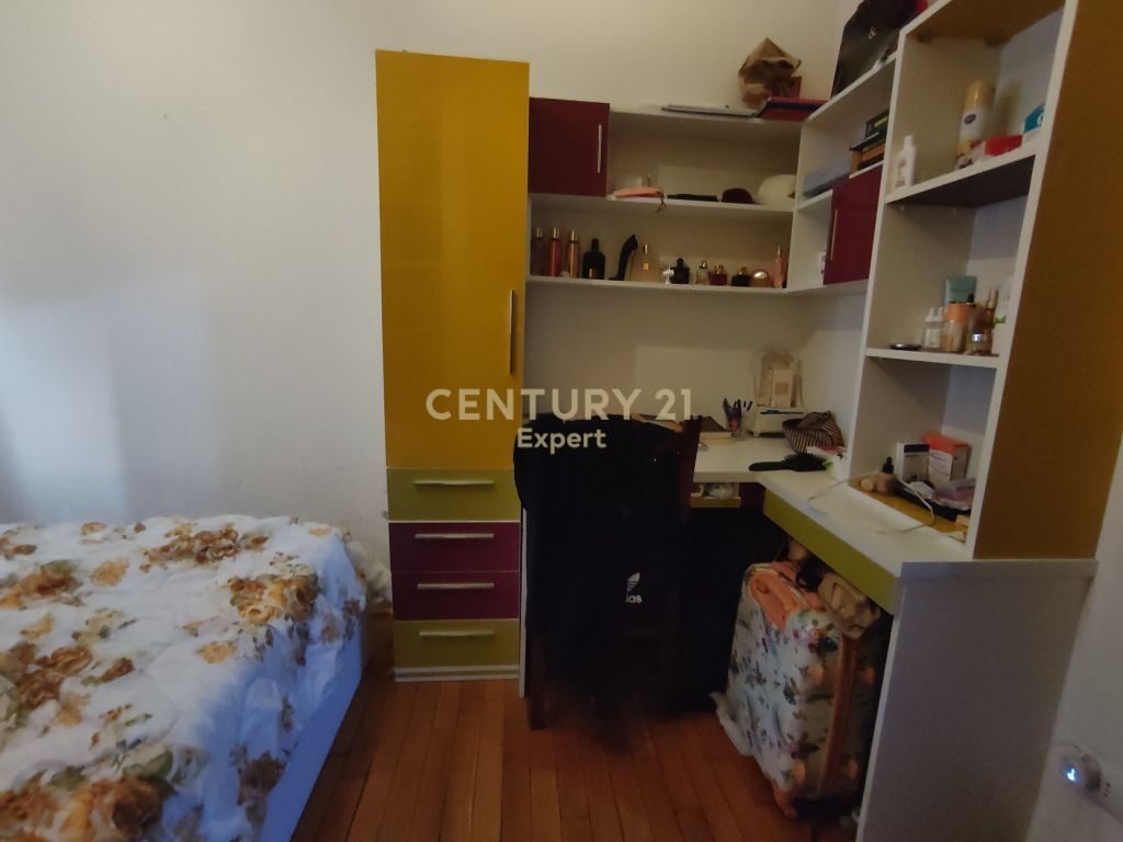 SHESIM APARTAMENT PER INVESTIM PRANE LIQENIT TE TIRANES!!