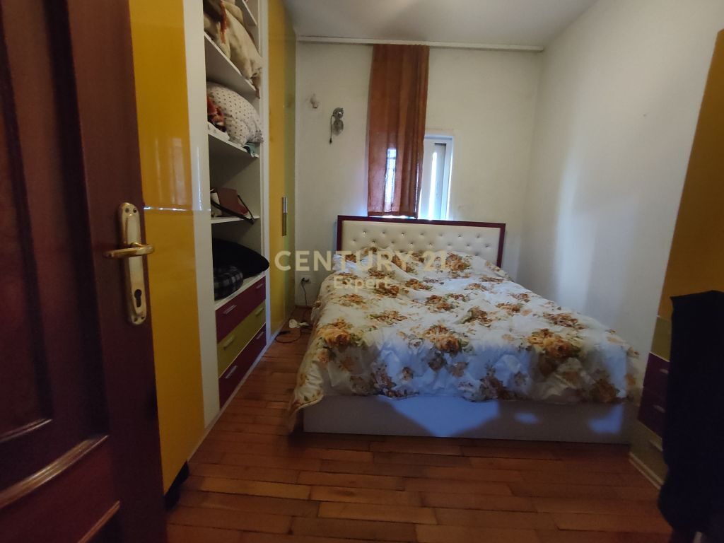SHESIM APARTAMENT PER INVESTIM PRANE LIQENIT TE TIRANES!!