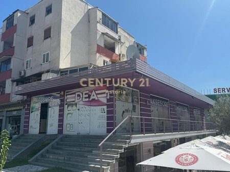 SHITET AMBIENT KOMERCIAL PRANE STADIUMIT TE QYTETIT TE ELBASANIT!